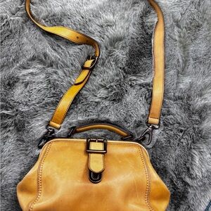 Fossil Mustard Tan Leather Crossbody Bag with Top Handle